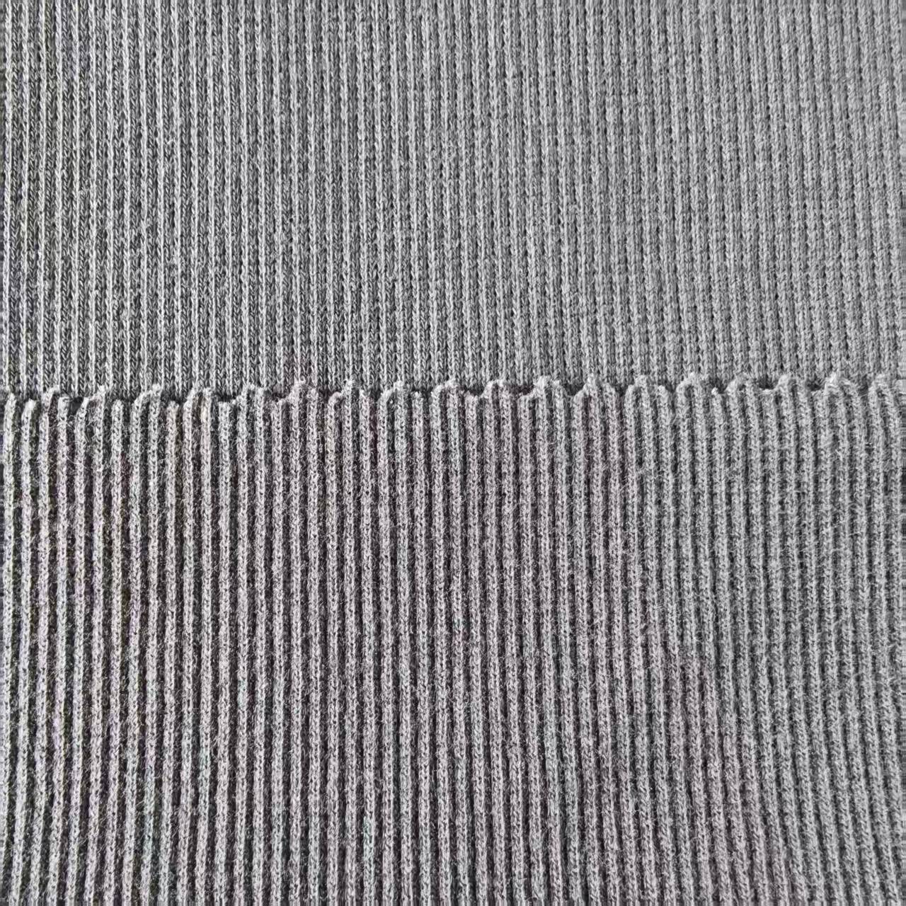 探索服装用多功能 2x2 罗纹面料