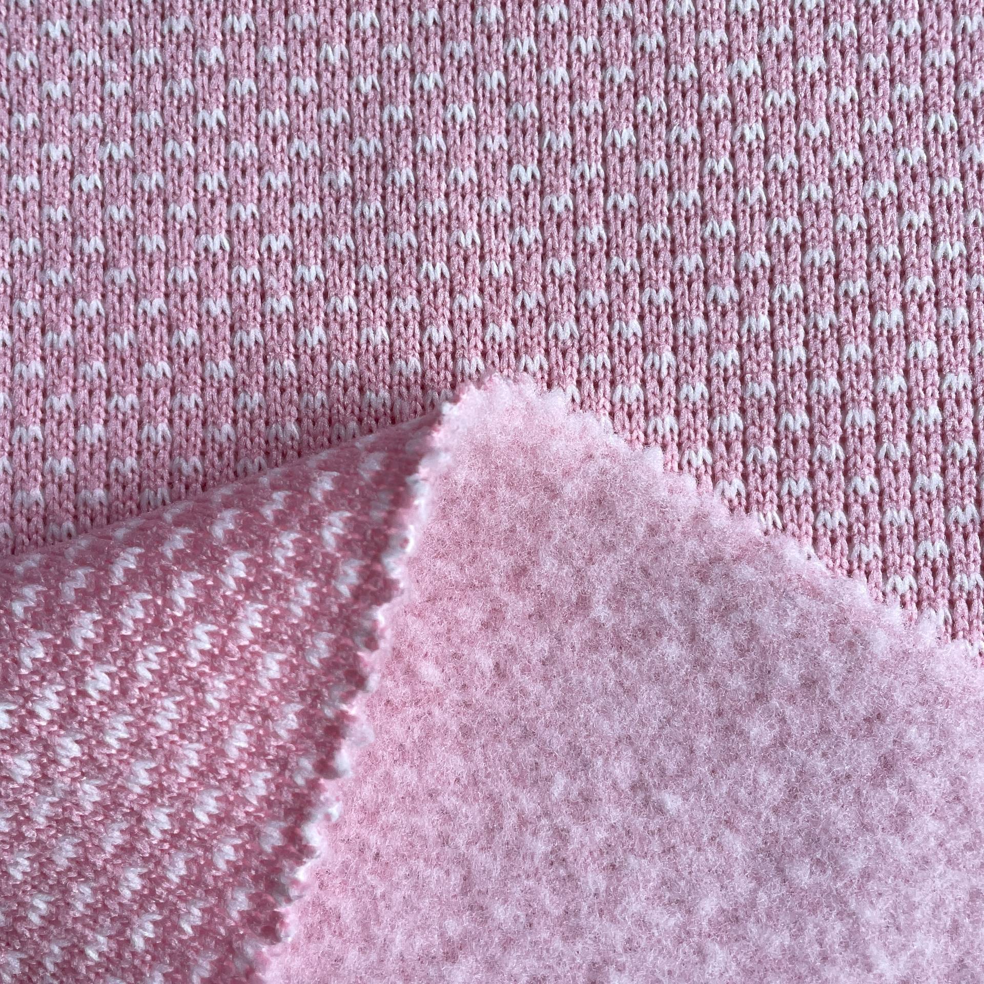 100% 聚酯纤维：舒适百搭的纺织创新