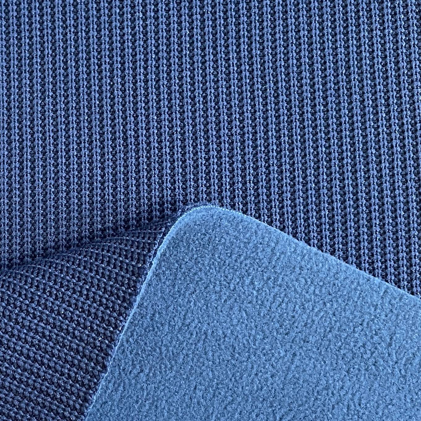 革新冬季装备：粘合抓绒面料