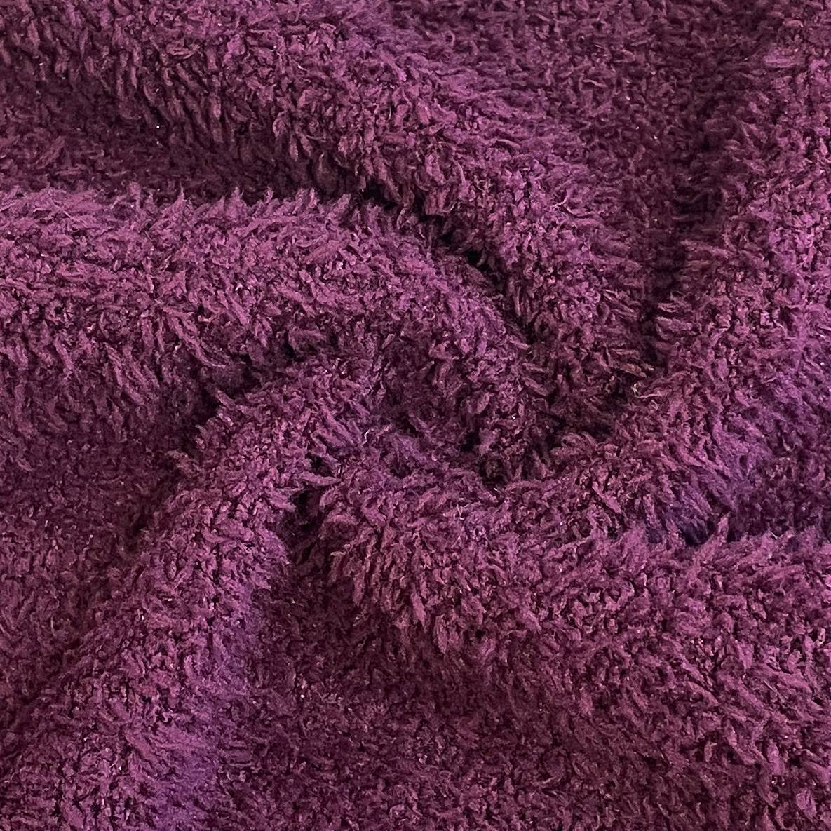 Discover the Luxurious 100% Polyester Feather Down