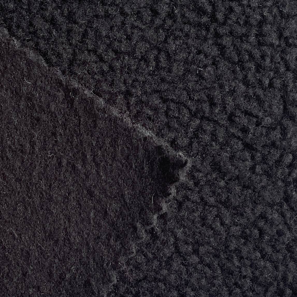 Experience Ultimate Comfort with 100% Polyester Fabric and Sherpa Fleece