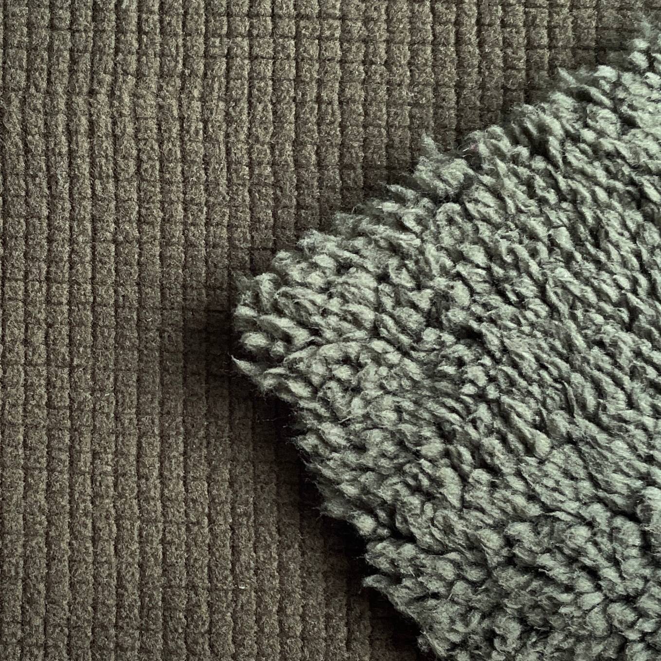 Discover 100% Polyester Fleece's Versatility